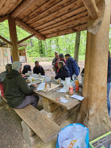 Abschliessendes Morgenessen beim Begegnungsplatz