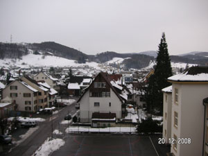 Das verschneite Bubendorf. Blick Richtung Süden